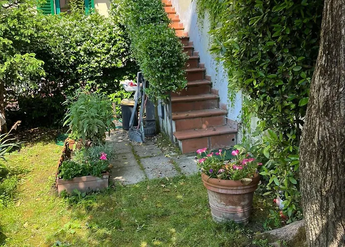 Giardino, Posto Auto, Wi-fi E Ac Apartmán Florencie